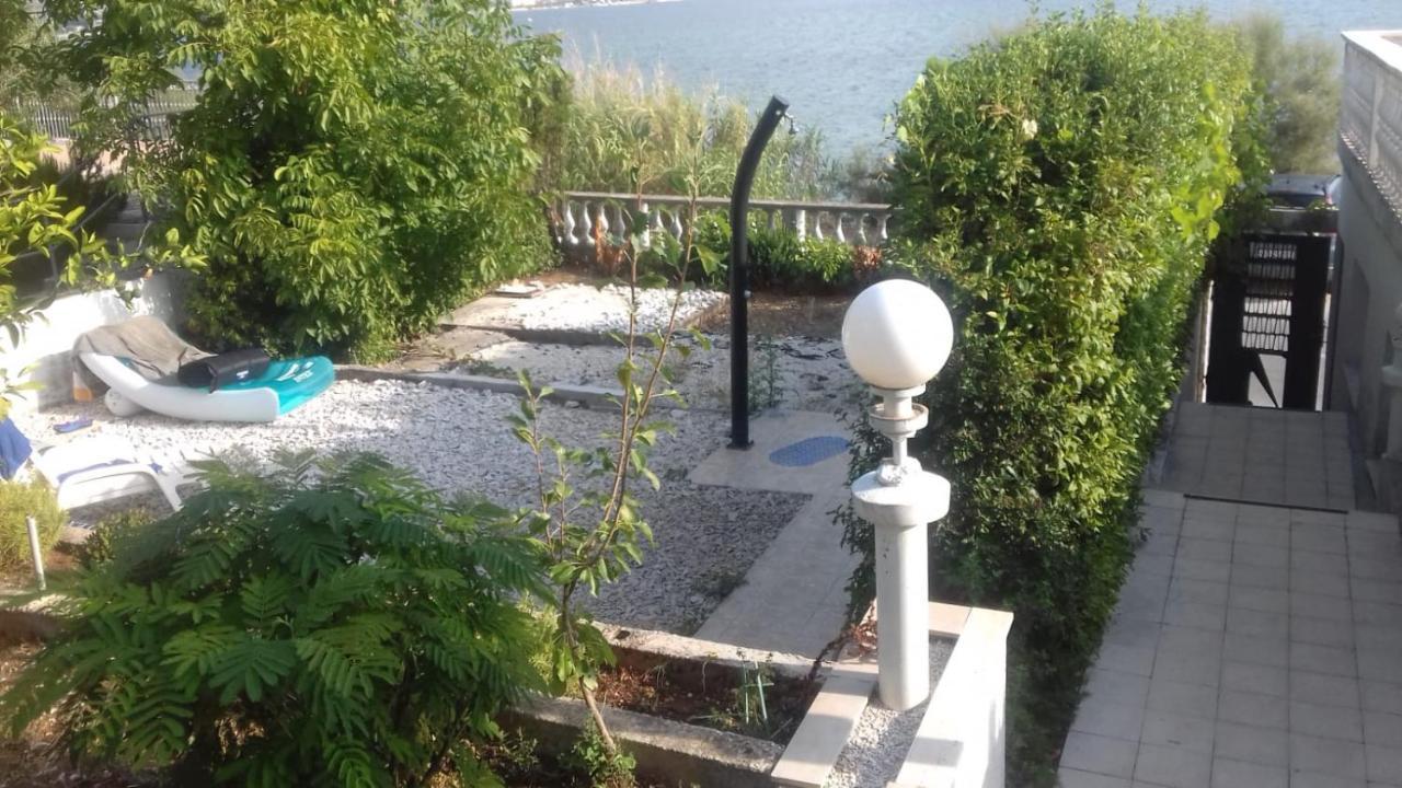 Villa Fjaba - By The Sea - With The Big Terraces & Great Sea View تروغير المظهر الخارجي الصورة