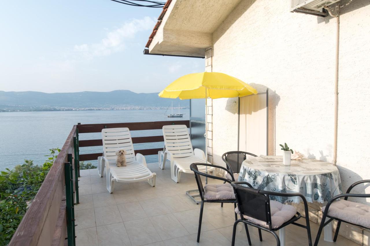 Villa Fjaba - By The Sea - With The Big Terraces & Great Sea View تروغير المظهر الخارجي الصورة